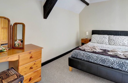Llandeilo Casa | Una casa de piedra independiente, Cothi View está situada en una finca rural en la hermosa ciudad de Carmarthenshire