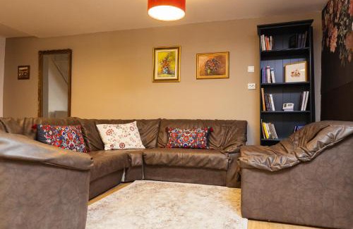 Cotroceni Casa | Cotroceni Accommodations House