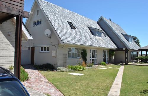 Milnerton Cama Y Desayuno | Cotswold House Residence
