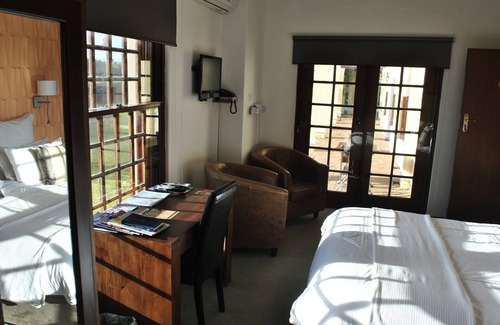 Milnerton Casa | Cotswold House