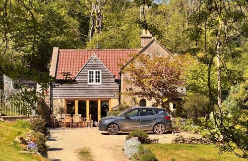 Combe Hay Casa | Cotswolds AoNB Cottage- Modern Renovation- Sleeps8
