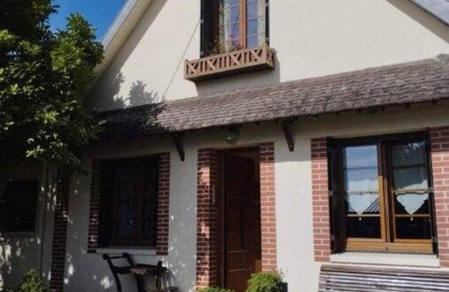 Saint-Nicolas-d'Aliermont Casa | Casita de campo 'Le Clos D'aval Le Paulownia' con terraza privada, jardín privado y Wi-Fi
