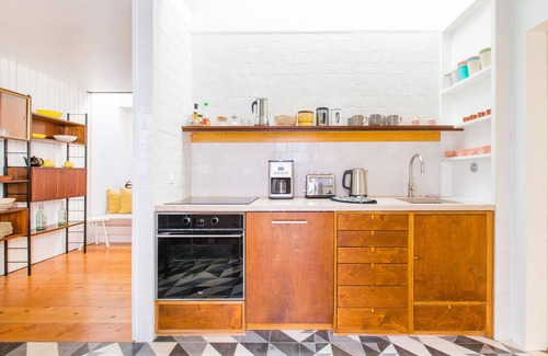 Alfama Apartamento | Bellamente restaurada cabaña en patio en el centro histórico Apt D