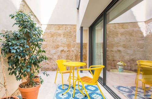 Alfama Apartamento | Bellamente restaurada cabaña en patio en el centro histórico Apt D
