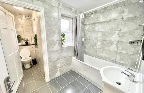 East Acton Apartamento | Cottage 25 mins to Central with Free Parking & Large Garden