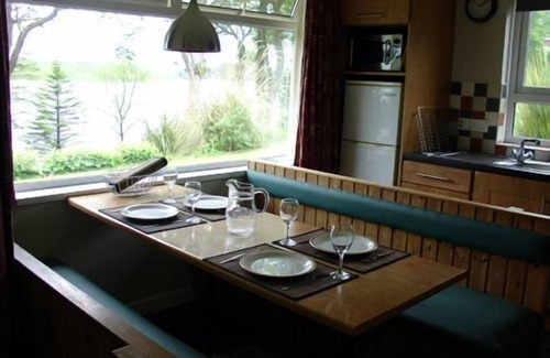 Killadeas Cabaña | Cottage 3 - una cabaña que tiene capacidad para 6 personas en 0 habitaciones