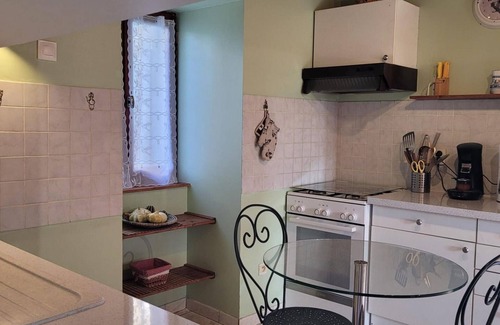 Salles-Lavalette Cabaña | Casa rural 3 hab. con jardín, chimenea, se admiten mascotas, WIFI, parking, cerca de ocio y castillos