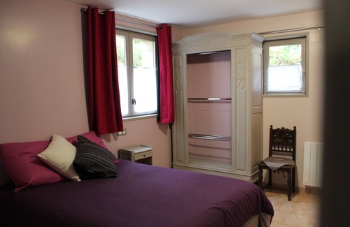 Tuffalun Cama Y Desayuno | Casa rural 3 personas, a 6 km del Loira, entre Angers y Saumur, acceso para discapacitados, calma.