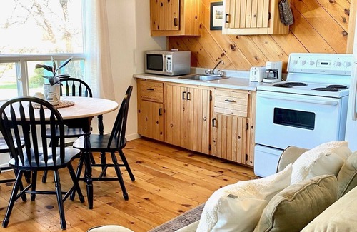 French River Cabaña | Cottage #5 - 1 bedroom - pet friendly!