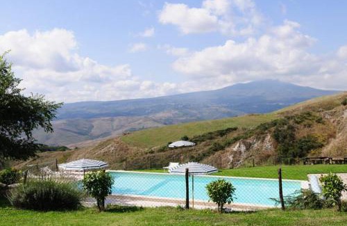 Radicofani Apartamento | Cottage Assolata overlooking the Orcia valley in Tuscany