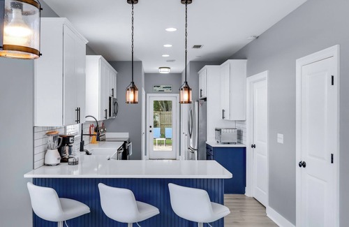 Foley Casa | Relaxing Escape with Private Hot Tub & Cozy Vibes!