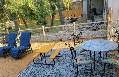 Canyon Lake Cabaña | Cottage at Canyon- Pet Friendly! So many local attractions