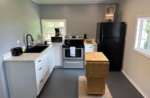 Pinnacle Cabaña | Cottage at Pilot Mountain