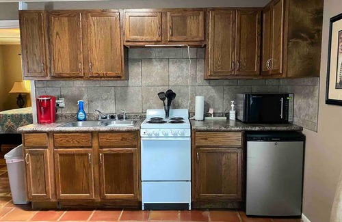 Bay Area Cabaña | Cottage by the Bay