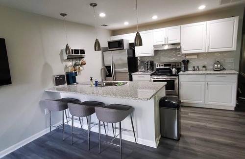 Atlanta Casa | Cottage by the Line