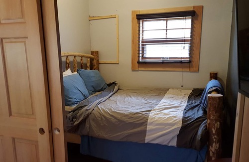 Kaslo Cabaña | Cottage By the River
