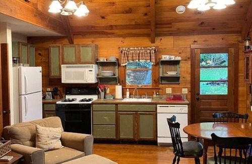 Weaverville Cabaña | Escapar a las montañas!