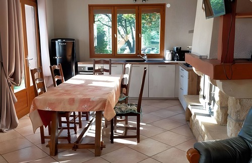 Rentieres Cabaña | Cottage 'De La Fermette Aubepines' with Shared Pool, Private Terrace and Wi-Fi
