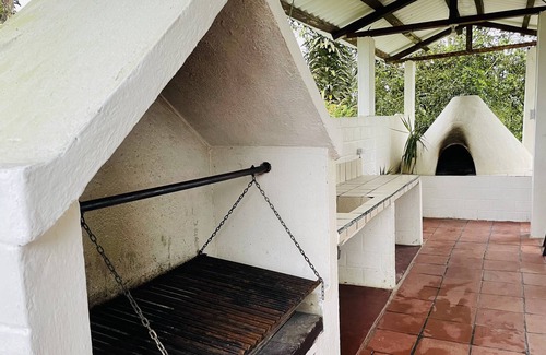 Santo Domingo de los Colorados Cabaña | Hermosa casa de campo con horno artesanal a 10min de la ciudad