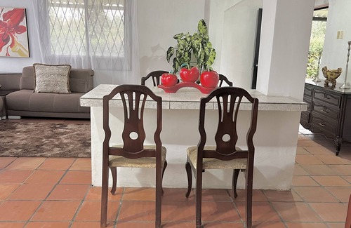 Santo Domingo de los Colorados Cabaña | Hermosa casa de campo con horno artesanal a 10min de la ciudad