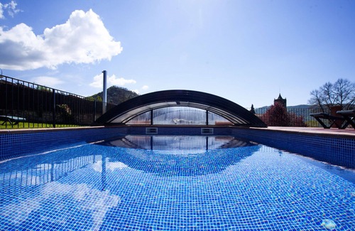 Santa Maria de Besora Cabaña | Casa rural con jardín privado y barbacoa en el prepirieno catalán
