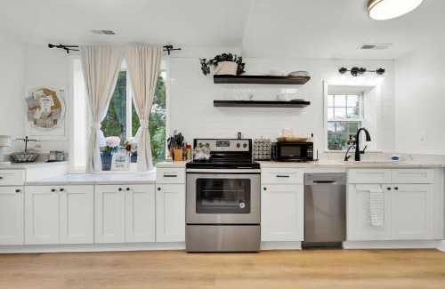 Lovettsville Casa | Cottage Escape in Virginia Wine Country