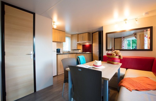 Creches-sur-Saone Casa | Cottage Family