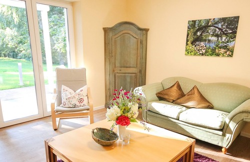 Oberhavel Condominio | Cottage. Ferienwohnung. Rietet Seenähe, Erholung, Ruhe und Tierfreundlichkeit