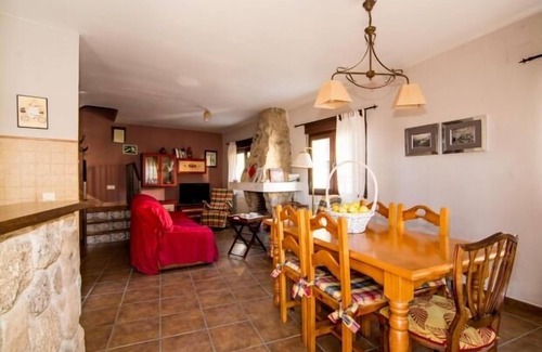 Hoyos del Espino Cabaña | Casa rural (alquiler íntegro) El Leñador I y II para 5 personas