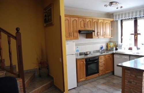 Tielve Cabaña | Casa rural (alquiler íntegro) El Colladín para 9-10 personas