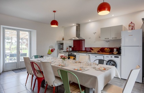Le Bernard Cabaña | Casita de campo 'Gite Le Figuier' con terraza privada, jardín privado y Wi-Fi