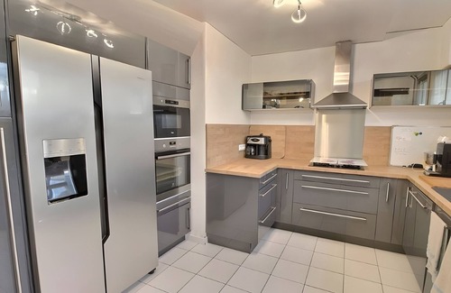Saint-Florentin Cabaña | Cottage 'Gîte Le Flot' with Private Garden and Wi-Fi