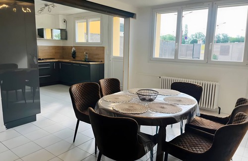 Saint-Florentin Cabaña | Cottage 'Gîte Le Flot' with Private Garden and Wi-Fi