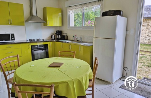 Alexain Cabaña | Casa rural en Alexain cerca de la esclusa, admite mascotas, parking, máx 6 pers