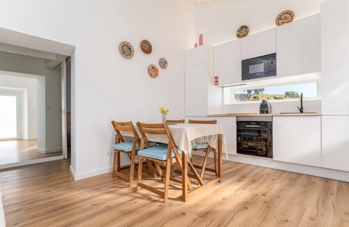Aljezur Cabaña | Cottage in Aljezur- 2 bed ensuite-Casinha da Ivone
