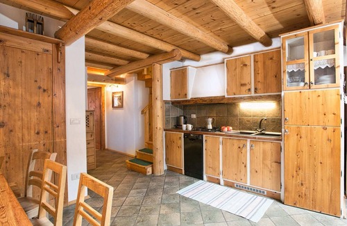 Bellamonte Apartamento | Cottage in Bellamonte with hot tub