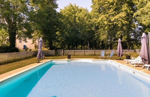 Chalais Casa | Cottage in Chaleix near Forest & Lake