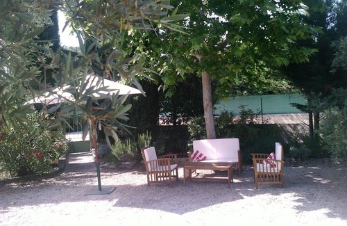 L'Isle-sur-la-Sorgue Cabaña | Gite L'Isle sur la Sorgue, San Antonio barrio, Clim y piscina, ropa de siempre