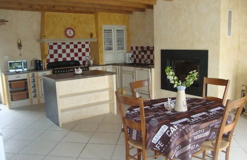 Marans Casa | Casa rural en plena campiña cerca de La Rochelle