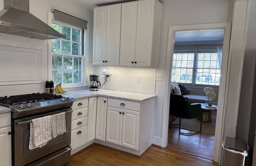 Raleigh Casa | Cottage in Heart of Five Points - Pet Friendly!