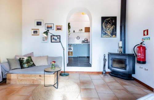 Aljezur Casa | Cottage in historical town of Aljezur