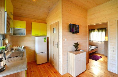 Jaroslawiec Casa | Cottage in Jaros awiec near Heated Pool
