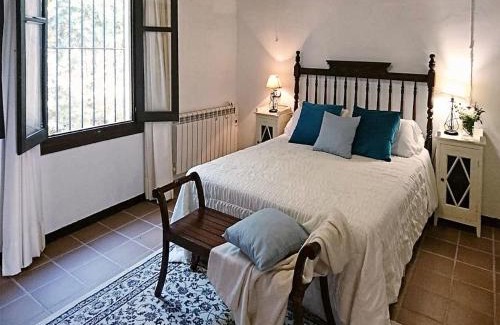 La Joya Casa | Cottage in La Joya with Pool and Garden