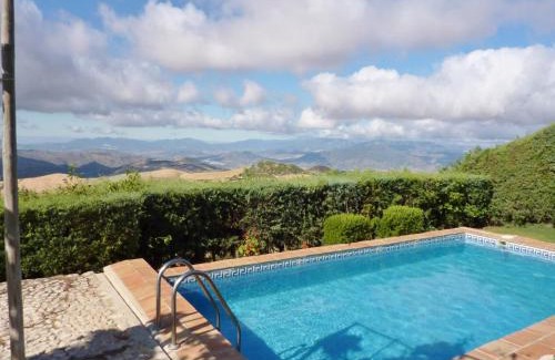 La Joya Casa | Cottage in La Joya with Pool and Garden