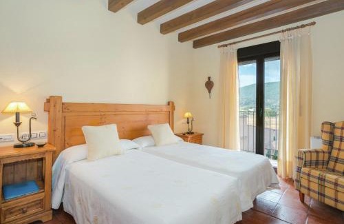 Navas de Estena Casa | Cottage in Navas de Estena with Pool & Jacuzzi