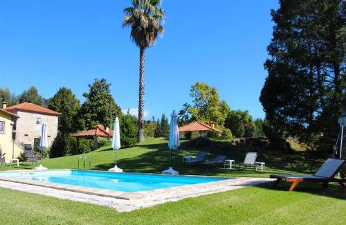 Santa Comba Casa | Cottage in Santa Comba with Pool