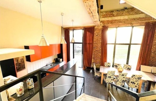 Humieres Casa | Cottage in the estate of a secluded castle.