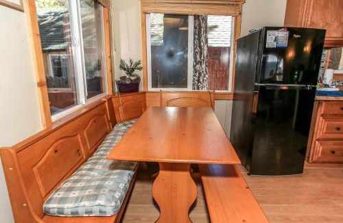 Big Bear Lake Casa | Cottage in the Pines - Great place to stay and close to everything! With Slope views!