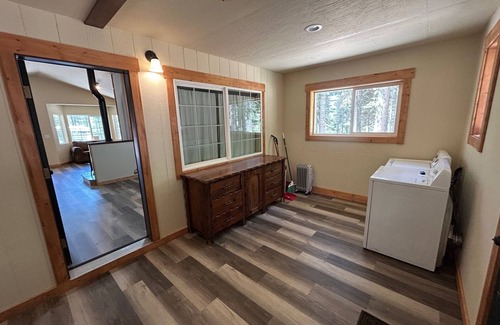 Mount Shasta Cabaña | Cottage in the woods, Mt. Shasta
