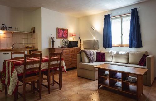 Vezac Casa | Cottage in Vézac near Forest and Lake